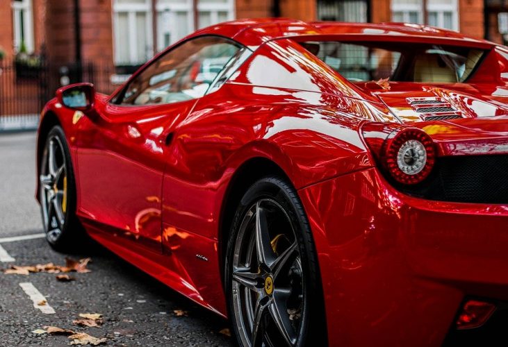Comment et où louer une Ferrari à Paris ?